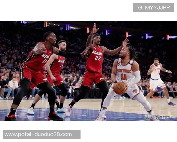 掘金队与纽约尼克斯的激烈对决揭示篮球战术与球员实力的较量